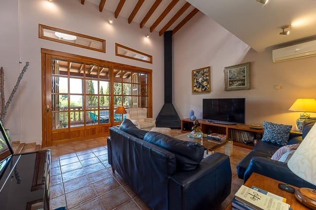 4 soverom Villa til salgs i Bunyola med svømmebasseng garasje - € 1 250 000 (Ref: 9128510)