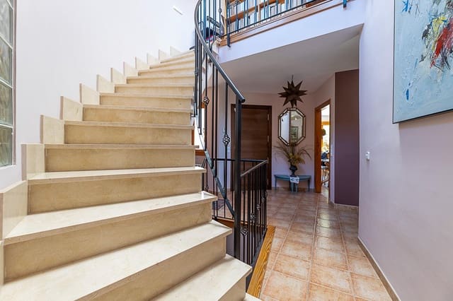 4 soverom Villa til salgs i Bunyola med svømmebasseng garasje - € 1 250 000 (Ref: 9128510)