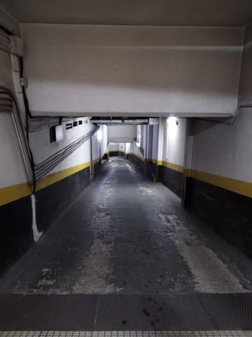 Garage for rent in Vigo - € 110 (Ref: 9128511)