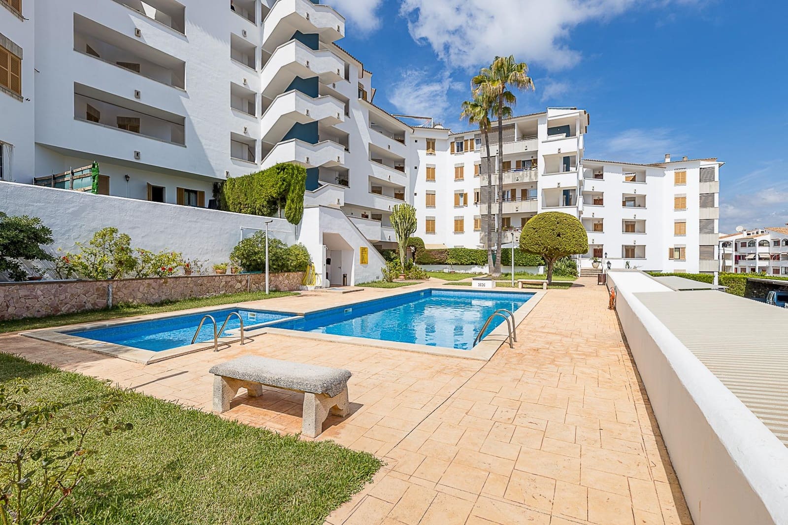 2 soveværelse Penthouse til salg i Santa Ponsa med swimmingpool garage - € 416.000 (Ref: 9137315)