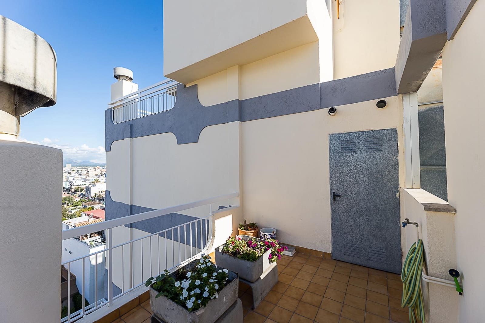 4 bedroom Penthouse for sale in Palma de Mallorca - € 550,000 (Ref: 9373627)