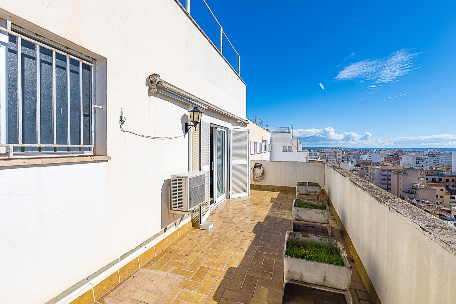 4 bedroom Penthouse for sale in Palma de Mallorca - € 550,000 (Ref: 9373627)