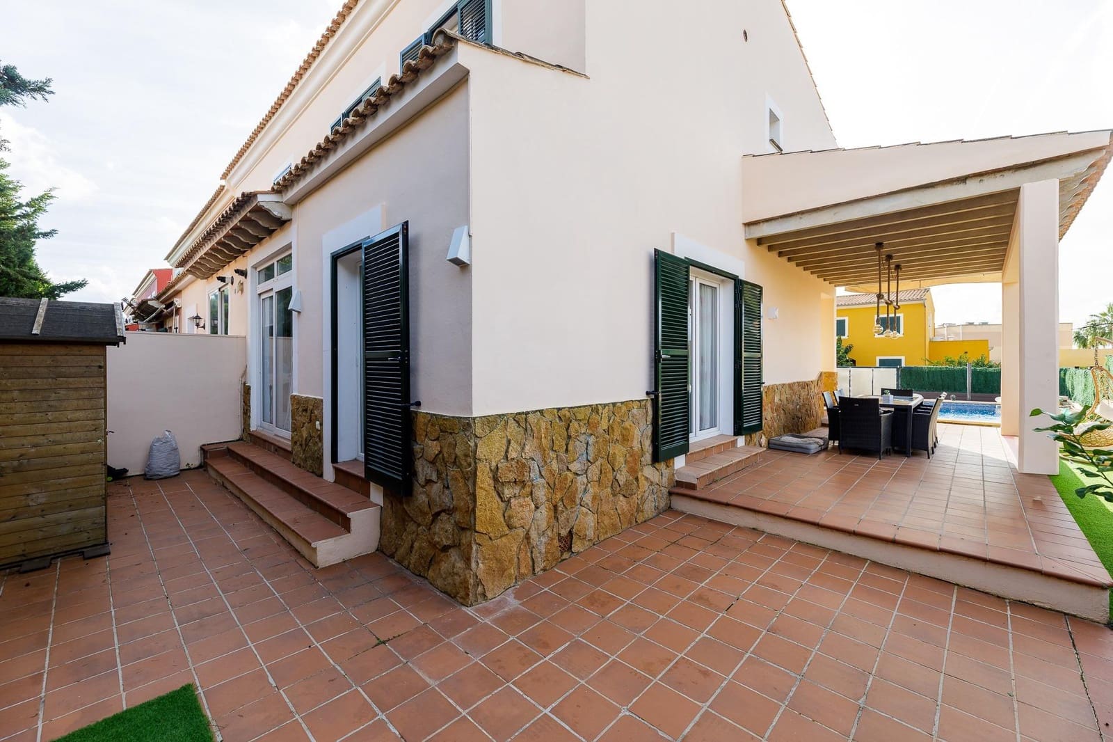 3 slaapkamer Rijtjeshuis te koop in Sa Torre (Llucmajor) met zwembad - € 650.000 (Ref: 9382722)