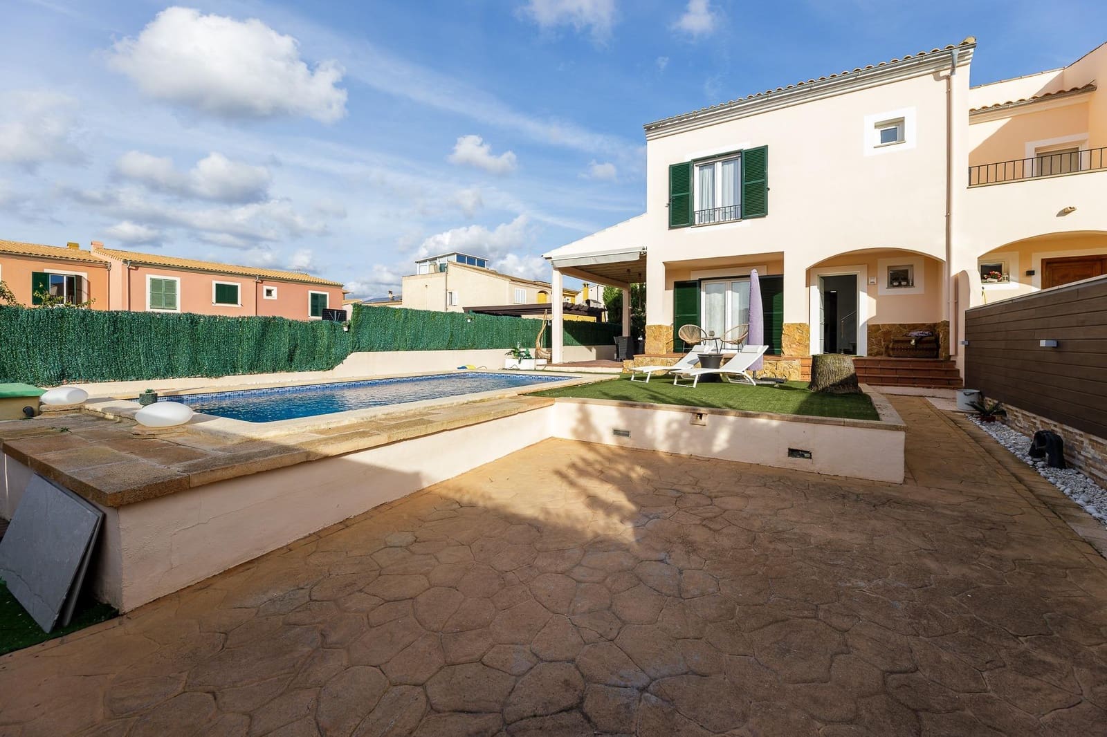 3 slaapkamer Rijtjeshuis te koop in Sa Torre (Llucmajor) met zwembad - € 650.000 (Ref: 9382722)