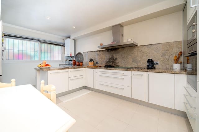 4 soverom Leilighet til salgs i Palma de Mallorca med svømmebasseng - € 1 090 000 (Ref: 9385485)