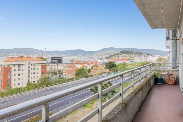 3 sovrum Lägenhet till salu i Vigo - 210 000 € (Ref: 9406613)