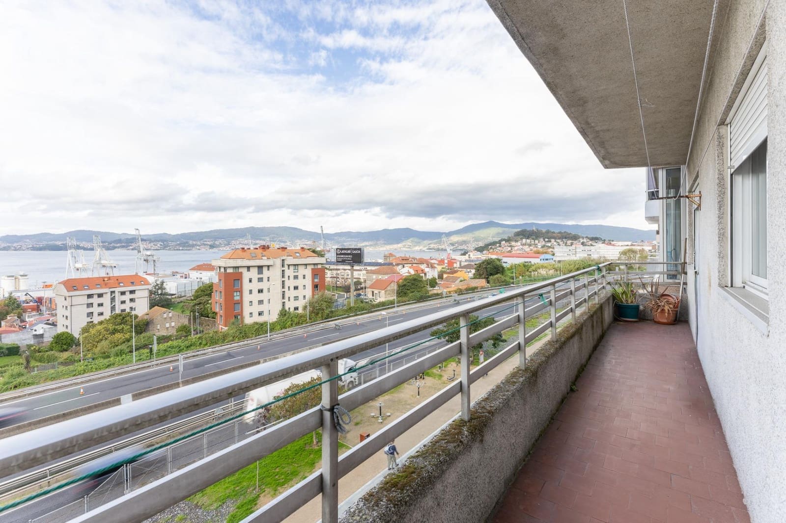 3 sovrum Lägenhet till salu i Vigo - 210 000 € (Ref: 9406613)