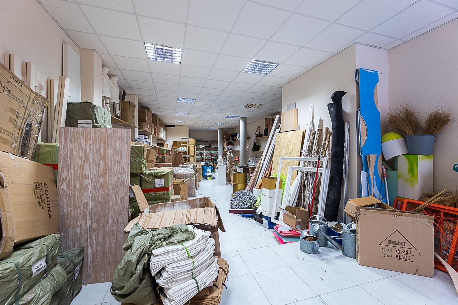 Commercial for sale in Manacor - € 165,000 (Ref: 9419591)