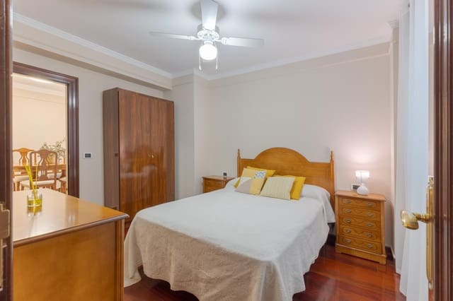 1 soveværelse Lejlighed til leje i Vigo - € 850 (Ref: 9481287)