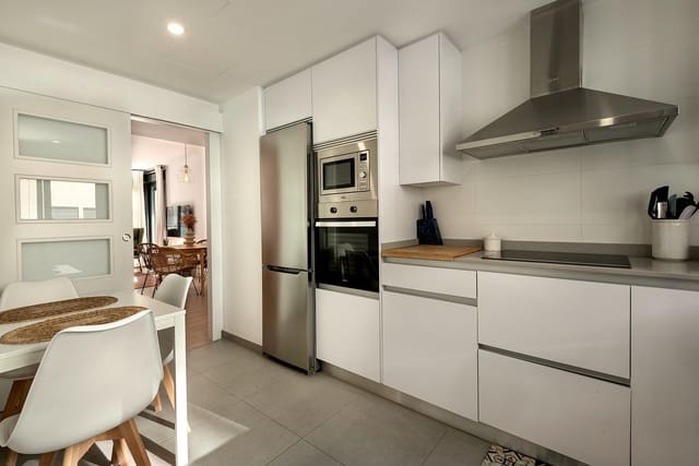 3 slaapkamer Flat te koop in Amanecer, Palma de Mallorca met zwembad - € 548.000 (Ref: 9648371)