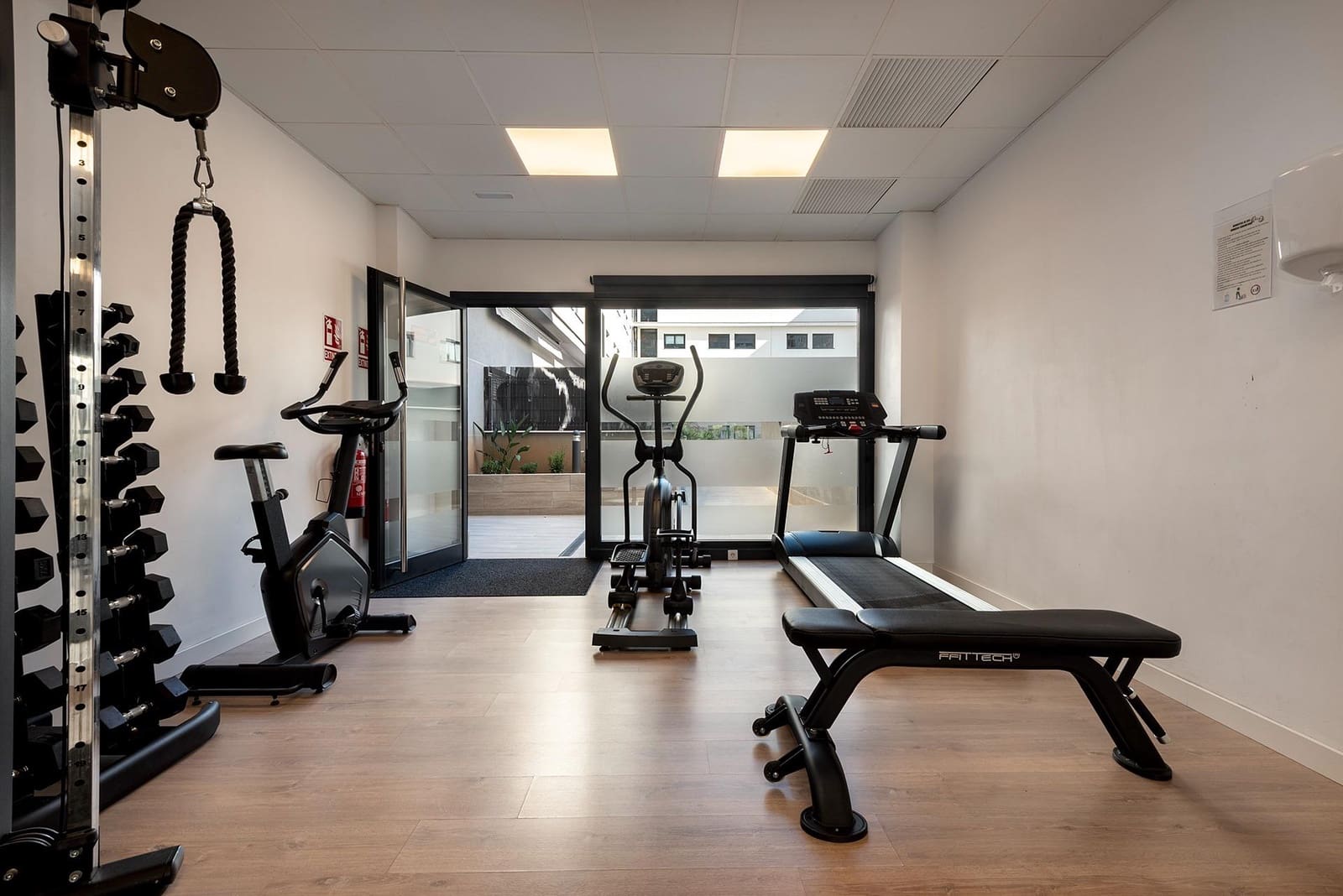 3 bedroom Flat for sale in Palma de Mallorca with pool - € 548,000 (Ref: 9648371)