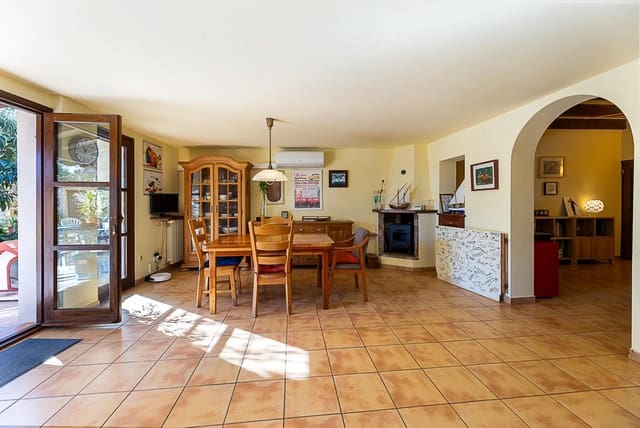 4 bedroom Apartment for sale in Llucmajor with pool garage - € 849,000 (Ref: 9648372)