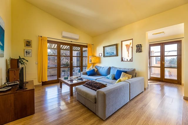 4 bedroom Apartment for sale in Llucmajor with pool garage - € 849,000 (Ref: 9648372)