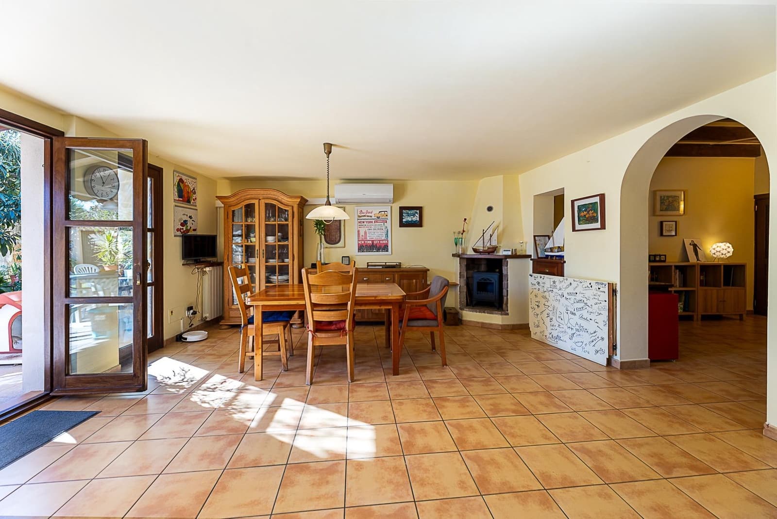 4 bedroom Apartment for sale in Llucmajor with garage - € 849,000 (Ref: 9648372)