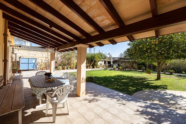 4 bedroom Apartment for sale in Llucmajor with garage - € 849,000 (Ref: 9648372)