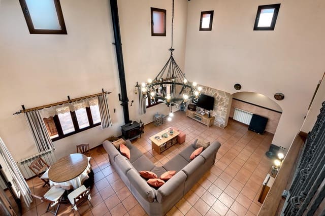 5 slaapkamer Finca/Landhuis te koop in Sencelles met garage - € 1.250.000 (Ref: 9656269)
