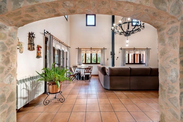 5 slaapkamer Finca/Landhuis te koop in Sencelles met garage - € 1.250.000 (Ref: 9656269)
