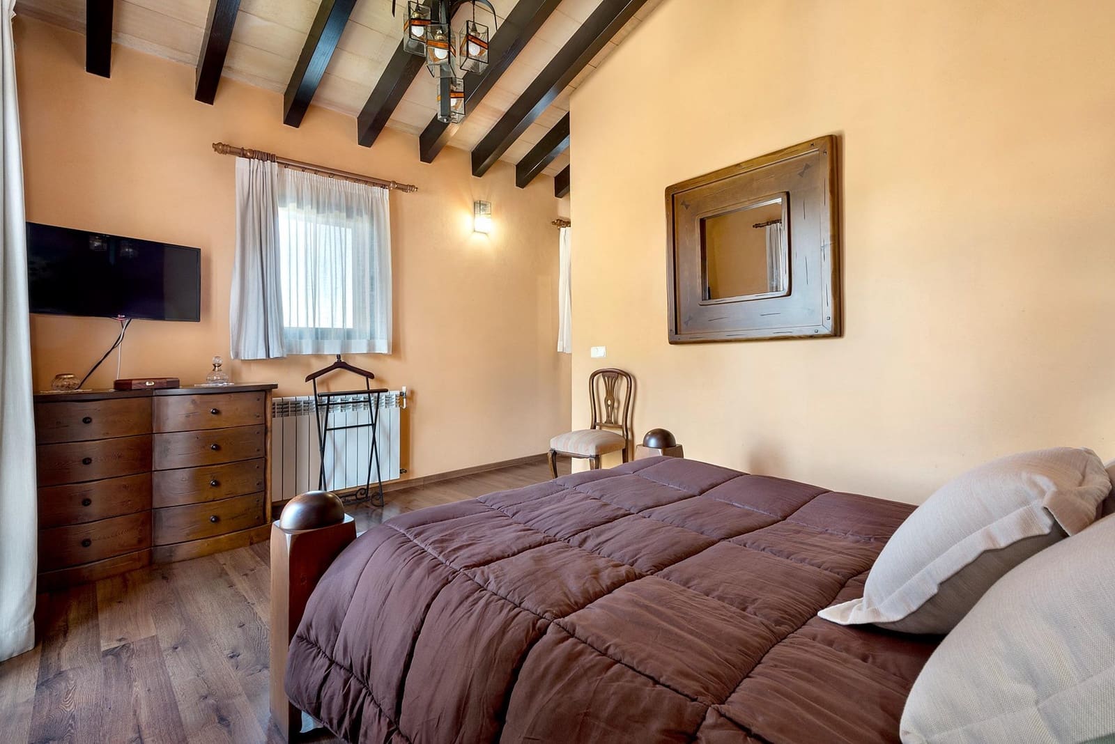 5 bedroom Finca/Country House for sale in Sencelles with garage - € 1,250,000 (Ref: 9656269)
