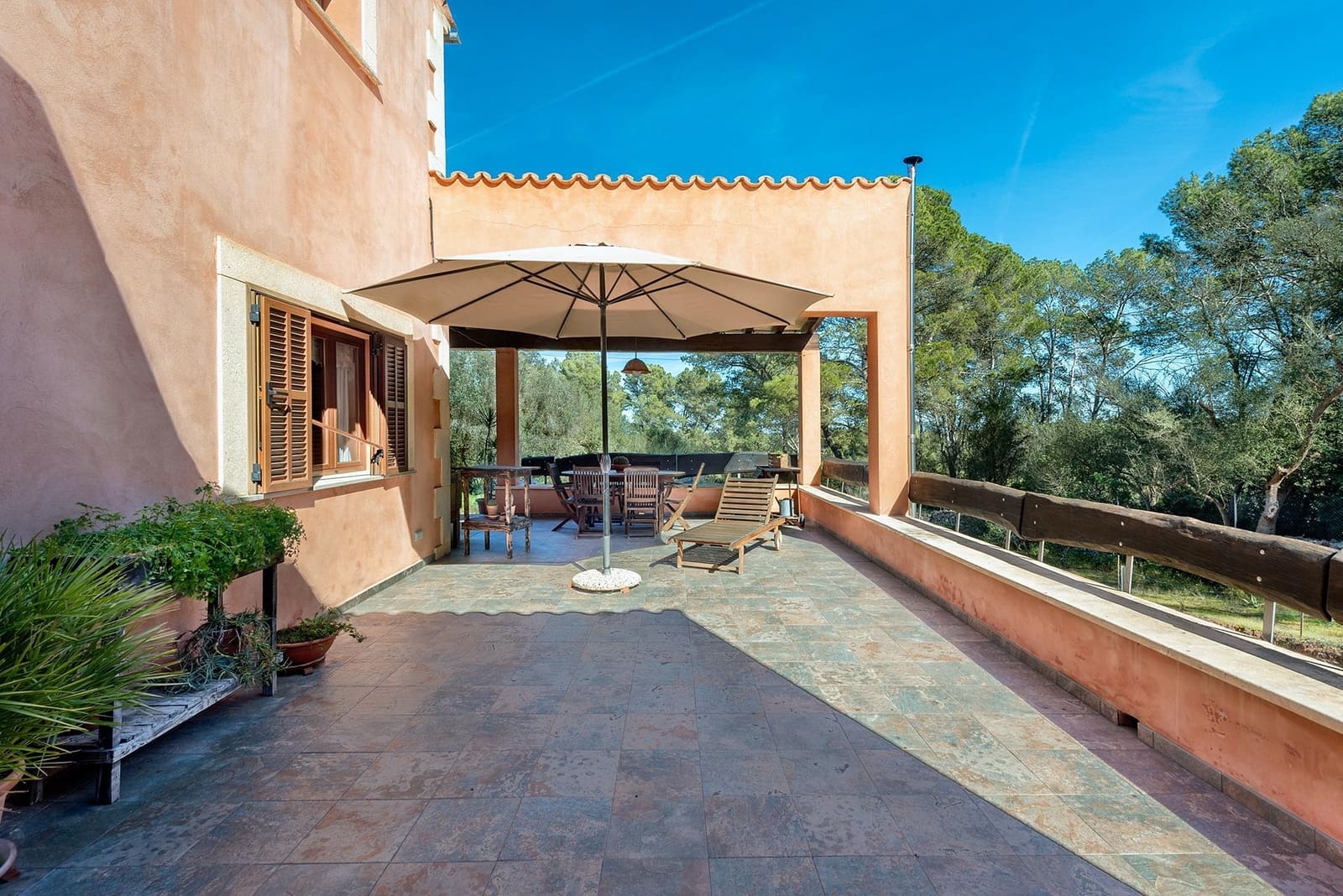5 bedroom Finca/Country House for sale in Sencelles with garage - € 1,250,000 (Ref: 9656269)