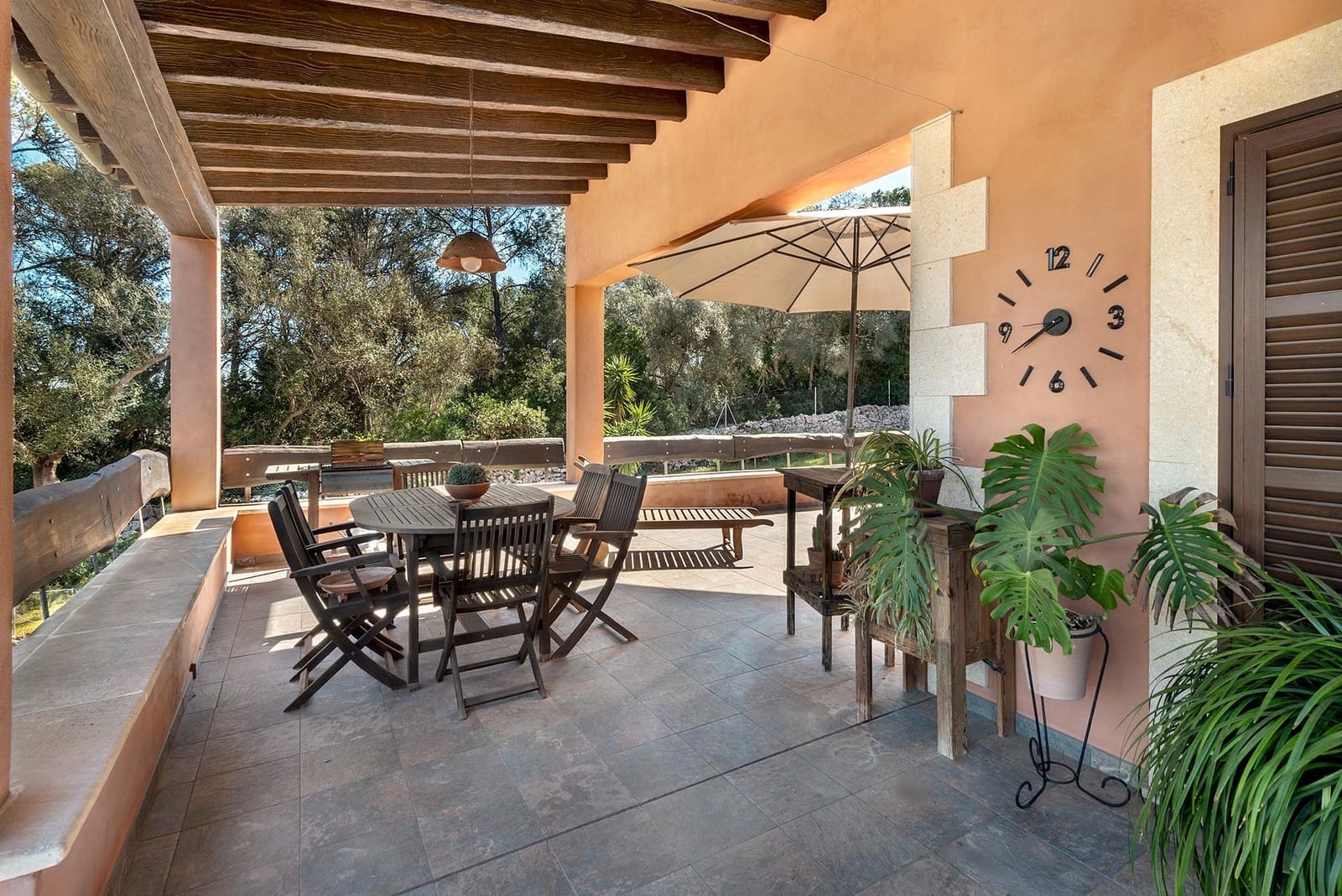 5 bedroom Finca/Country House for sale in Sencelles with garage - € 1,250,000 (Ref: 9656269)