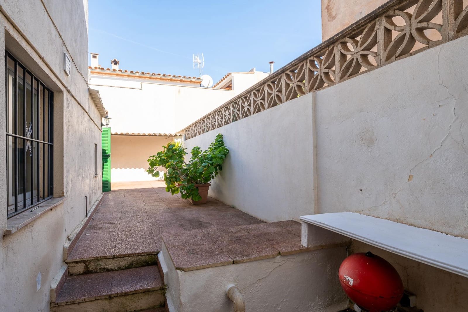 3 makuuhuone Omakotitalo myytävänä paikassa Andratx - 395 000 € (Ref: 9659585)