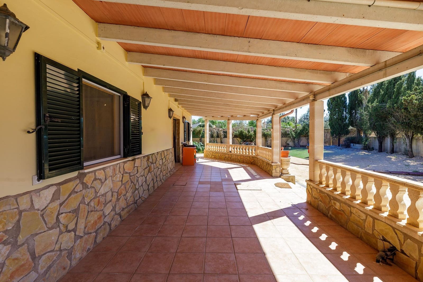 5 bedroom Finca/Country House for sale in Llucmajor with pool - € 630,000 (Ref: 9721883)