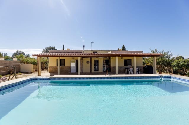 5 bedroom Finca/Country House for sale in Llucmajor with pool - € 630,000 (Ref: 9721883)