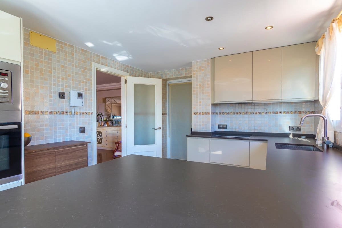 4 bedroom Flat for sale in Puig de Ros with pool garage - € 945,000 (Ref: 9739005)