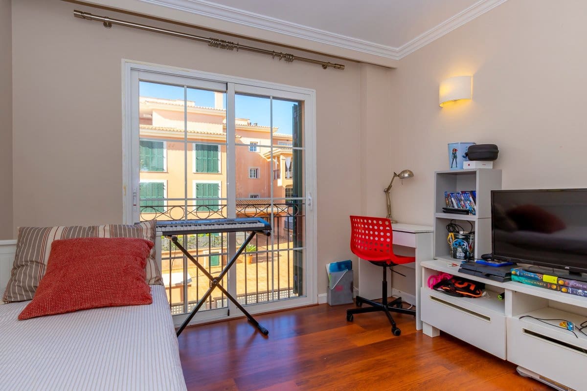 4 bedroom Flat for sale in Puig de Ros with pool garage - € 945,000 (Ref: 9739005)