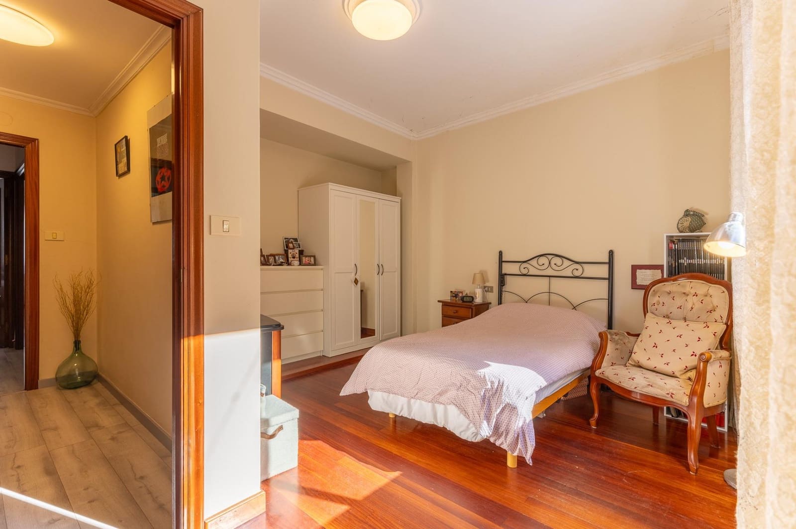 3 soveværelse Byhus til salg i Moana med garage - € 580.000 (Ref: 9755893)