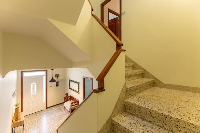 3 soveværelse Byhus til salg i Moaña med garage - € 580.000 (Ref: 9755893)