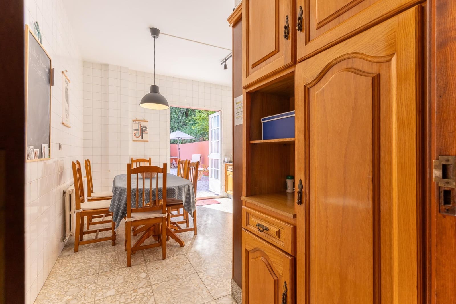 3 soveværelse Byhus til salg i Moana med garage - € 580.000 (Ref: 9755893)