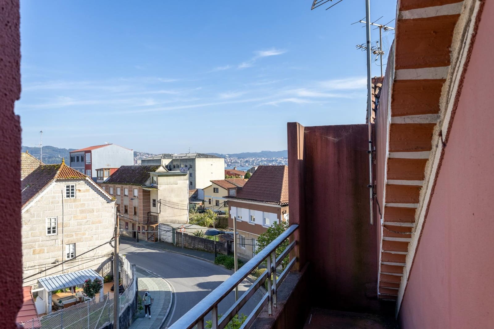 3 soveværelse Byhus til salg i Moana med garage - € 580.000 (Ref: 9755893)