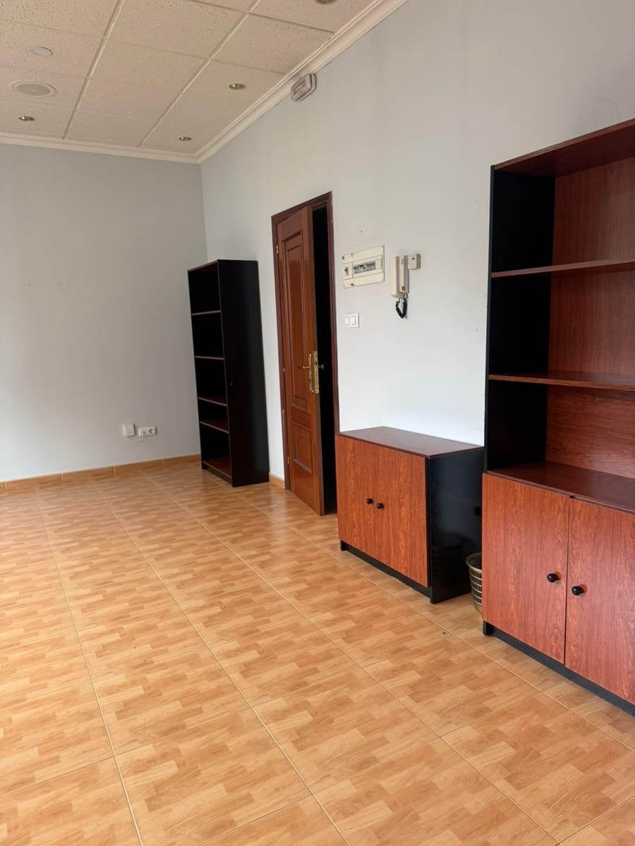 Kontor till salu i Vigo - 35 000 € (Ref: 9816026)