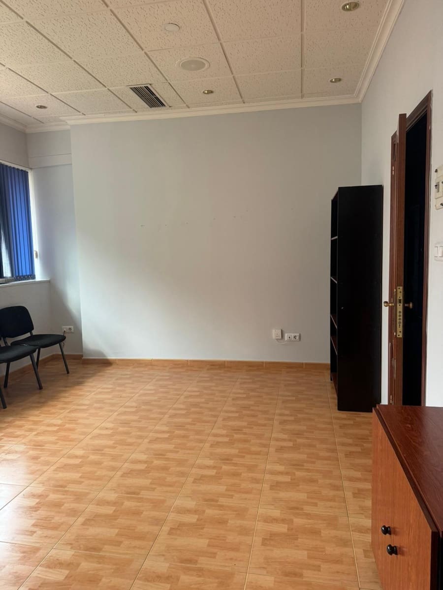 Kontor till salu i Vigo - 35 000 € (Ref: 9816026)
