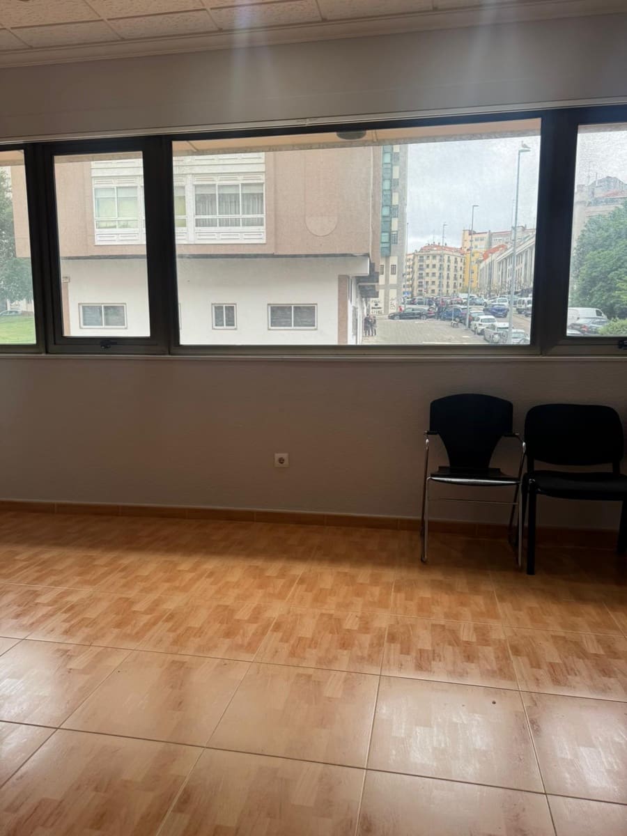 Kontor till salu i Vigo - 35 000 € (Ref: 9816026)