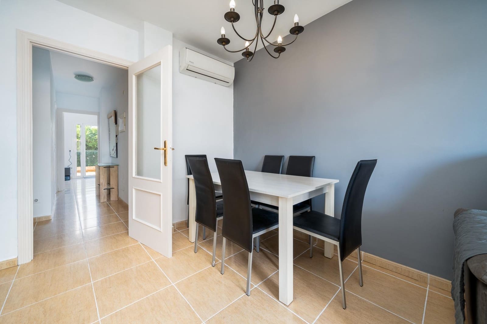 3 bedroom Flat for sale in Santa Maria del Cami - € 440,000 (Ref: 9833887)