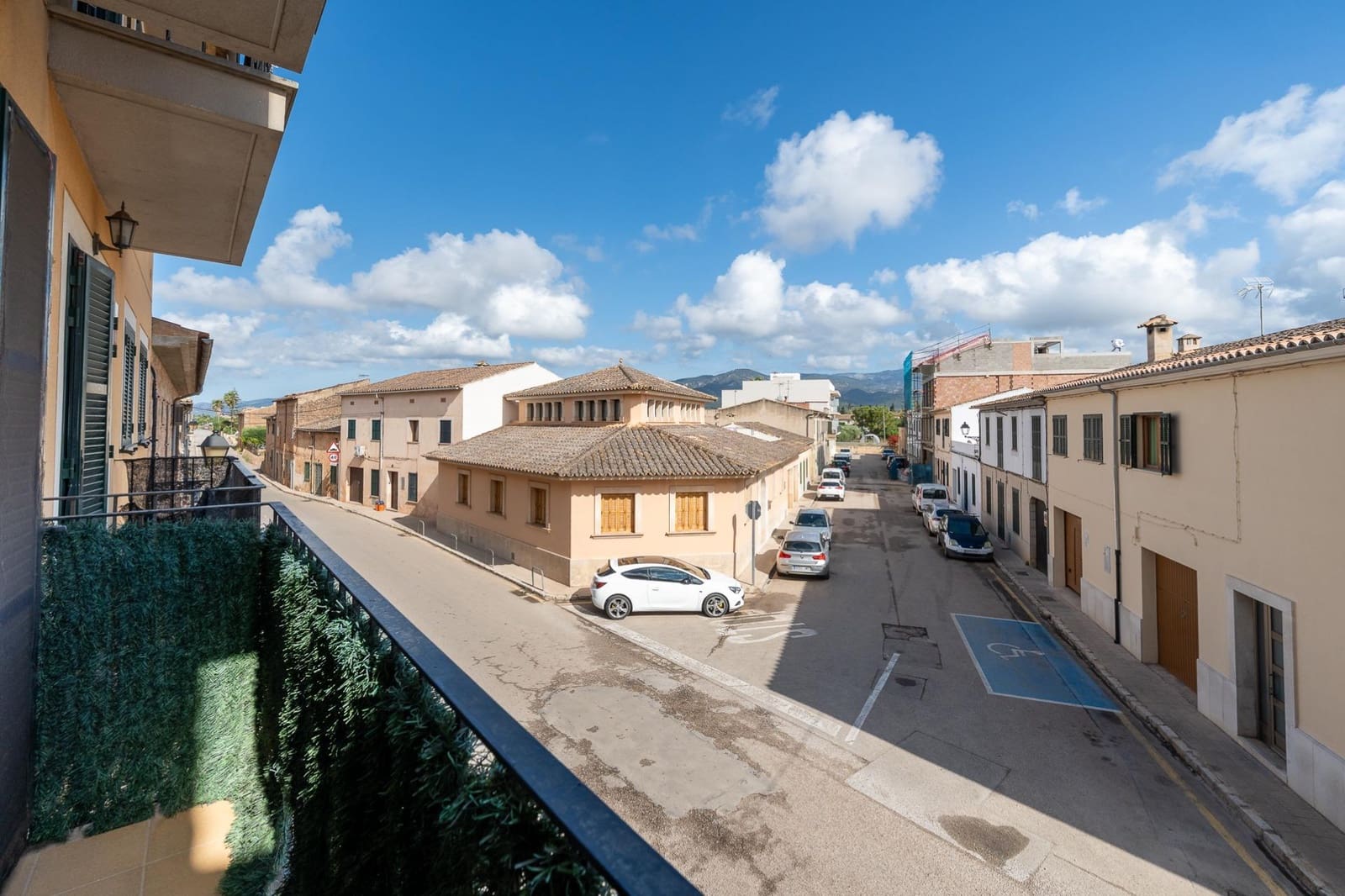 3 bedroom Flat for sale in Santa Maria del Cami - € 440,000 (Ref: 9833887)