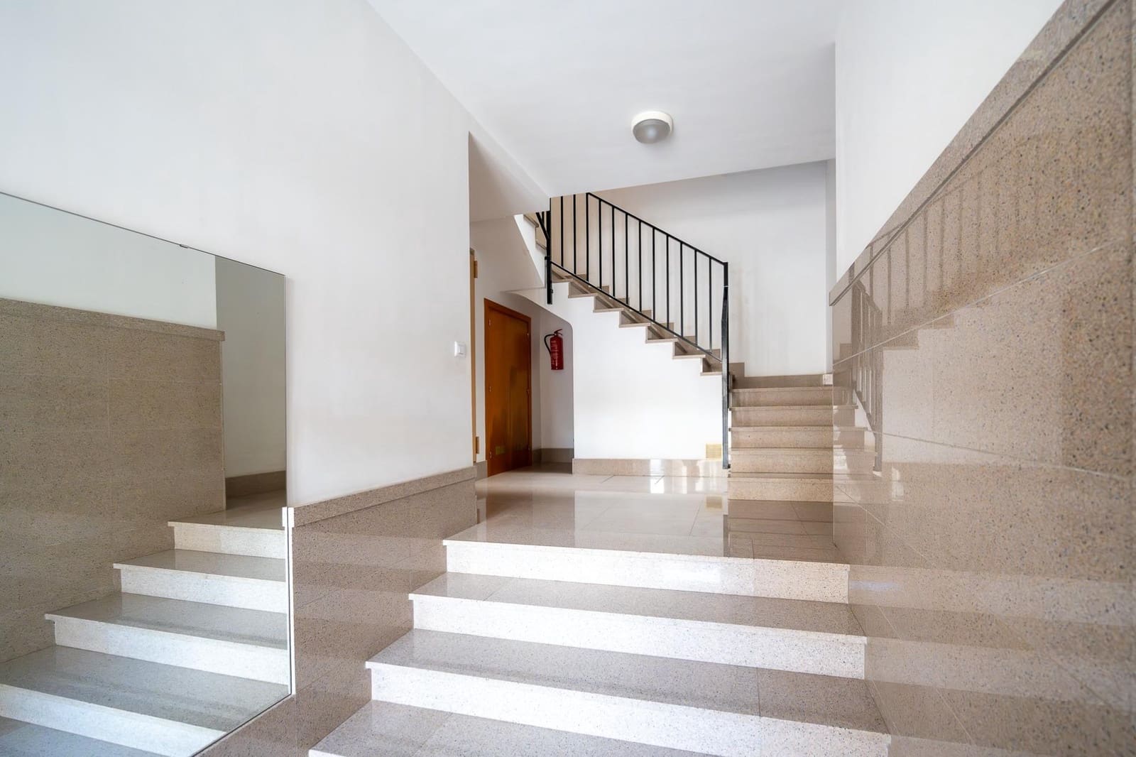 3 bedroom Flat for sale in Santa Maria del Cami - € 440,000 (Ref: 9833887)
