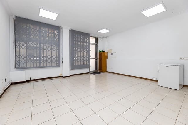 Commercieel te koop in Coll d'en Rabassa, Palma de Mallorca - € 160.000 (Ref: 9860266)