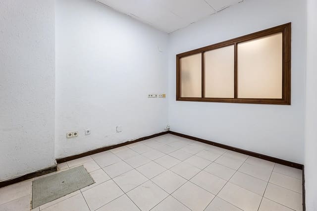 Commercieel te koop in Coll d'en Rabassa, Palma de Mallorca - € 160.000 (Ref: 9860266)
