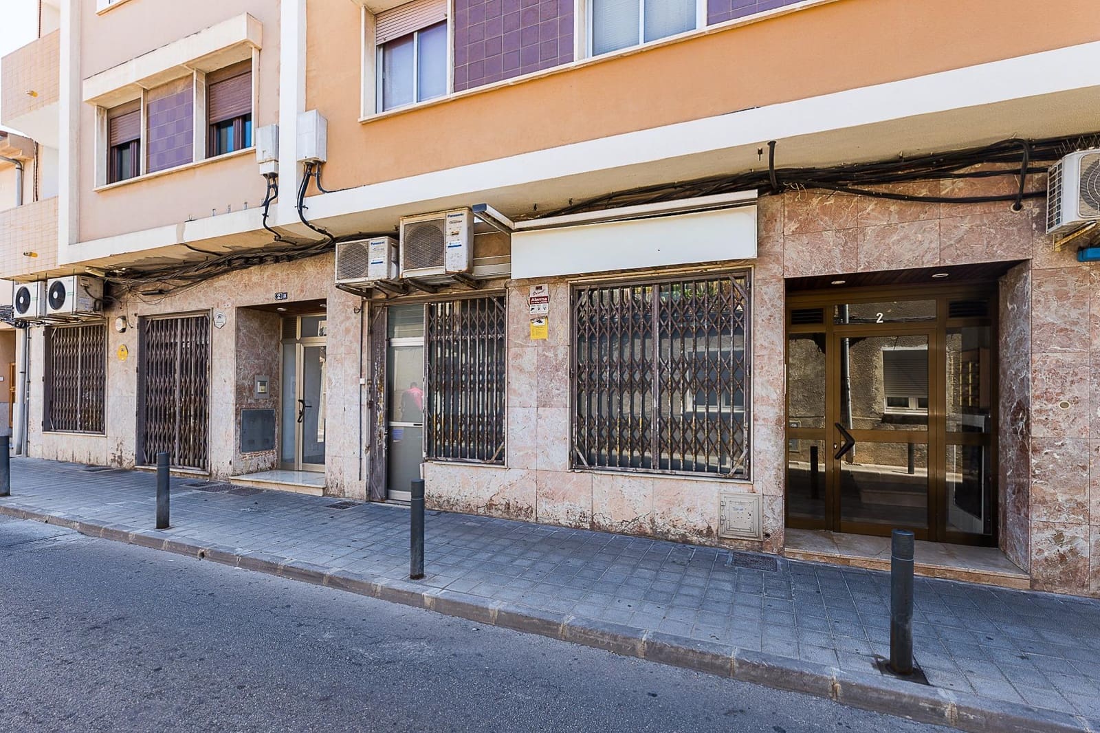 Commercieel te koop in Coll d'en Rabassa - € 160.000 (Ref: 9860266)