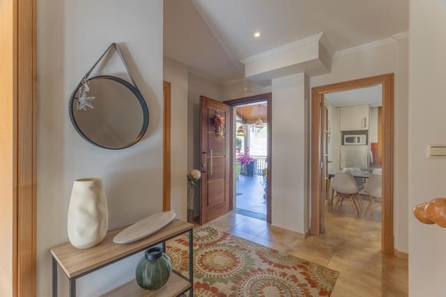 4 bedroom Terraced Villa for sale in Moaña with garage - € 490,000 (Ref: 9862027)
