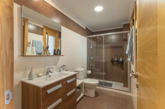 4 bedroom Terraced Villa for sale in Moaña with garage - € 490,000 (Ref: 9862027)
