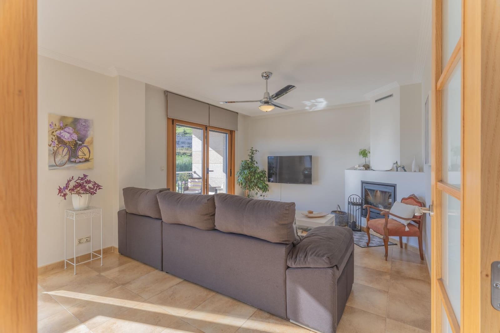 4 slaapkamer Rijtjeshuis te koop in Moana met garage - € 490.000 (Ref: 9862027)