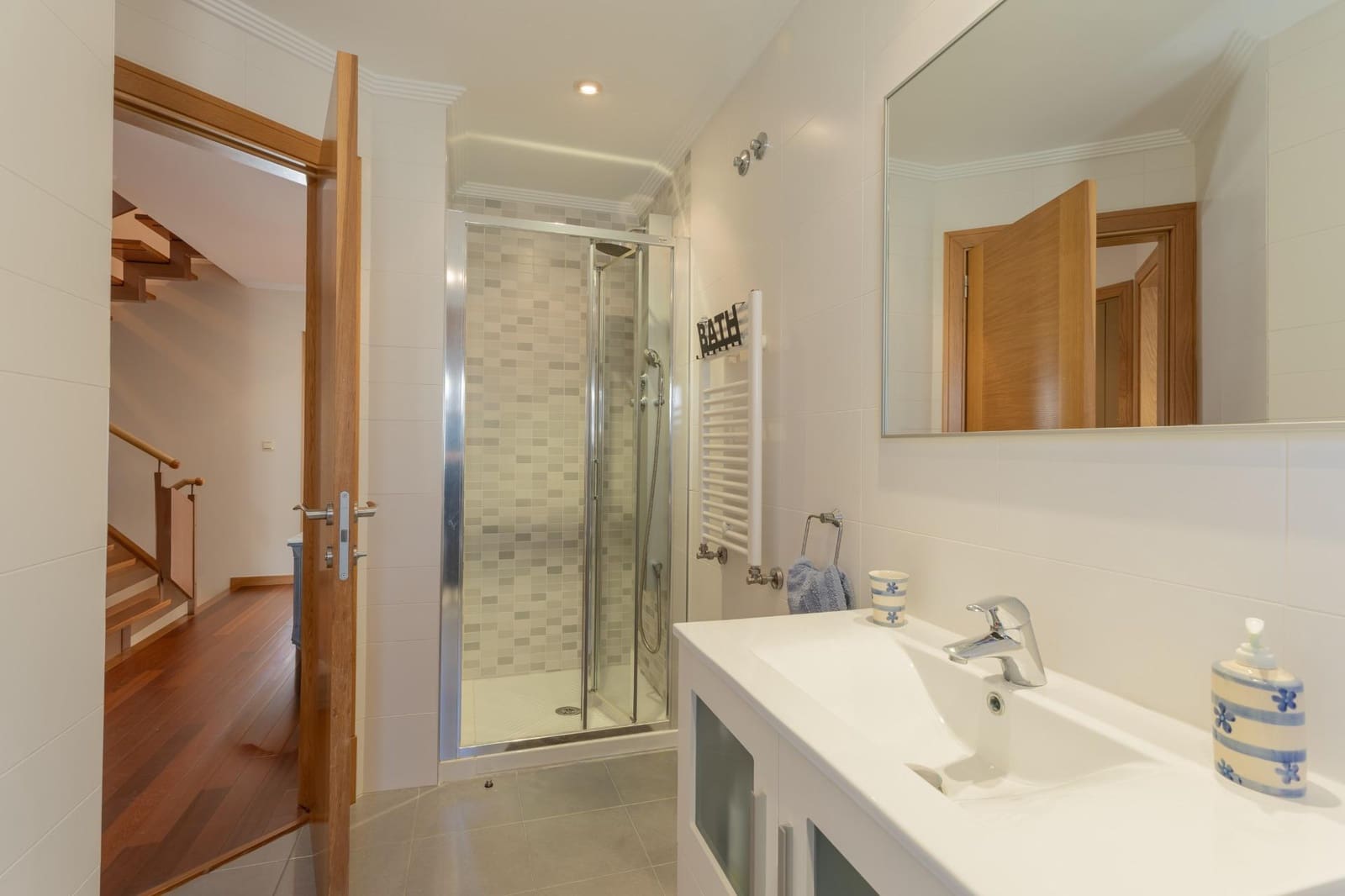 4 slaapkamer Rijtjeshuis te koop in Moana met garage - € 490.000 (Ref: 9862027)