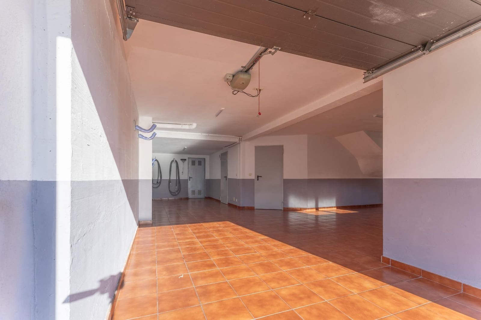 4 slaapkamer Rijtjeshuis te koop in Moana met garage - € 490.000 (Ref: 9862027)