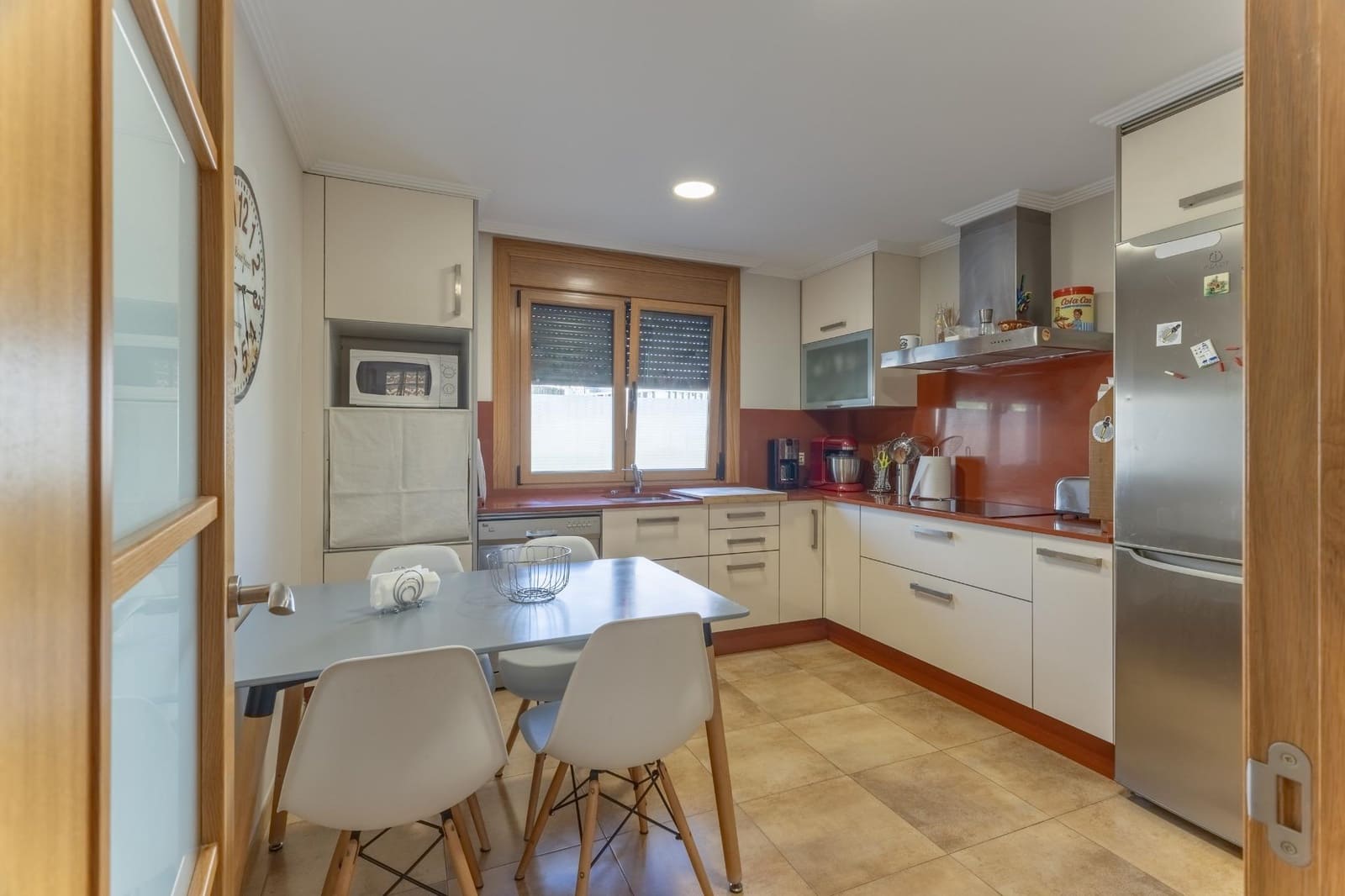 4 slaapkamer Rijtjeshuis te koop in Moana met garage - € 490.000 (Ref: 9862027)