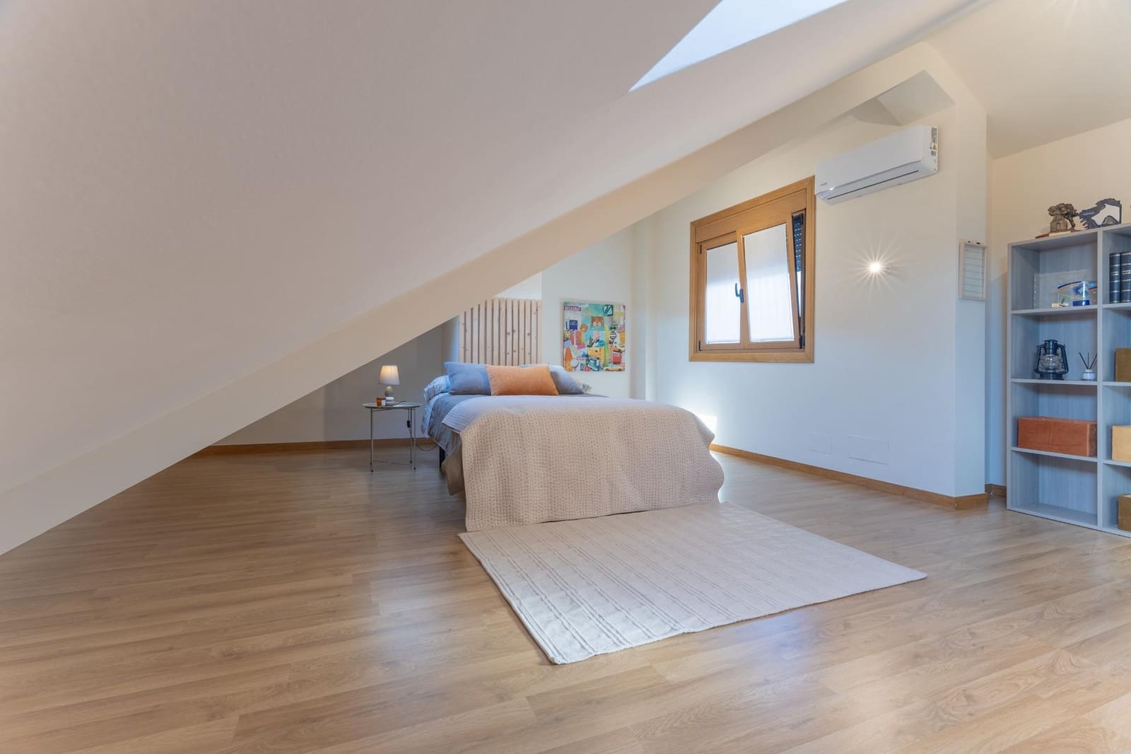 4 slaapkamer Rijtjeshuis te koop in Moana met garage - € 490.000 (Ref: 9862027)
