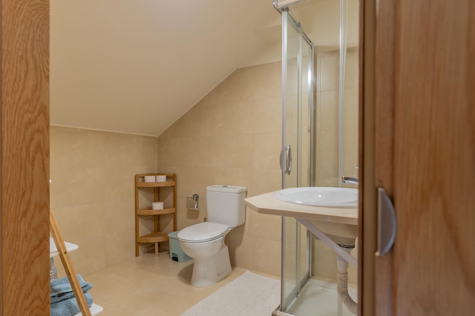 4 slaapkamer Rijtjeshuis te koop in Moana met garage - € 490.000 (Ref: 9862027)